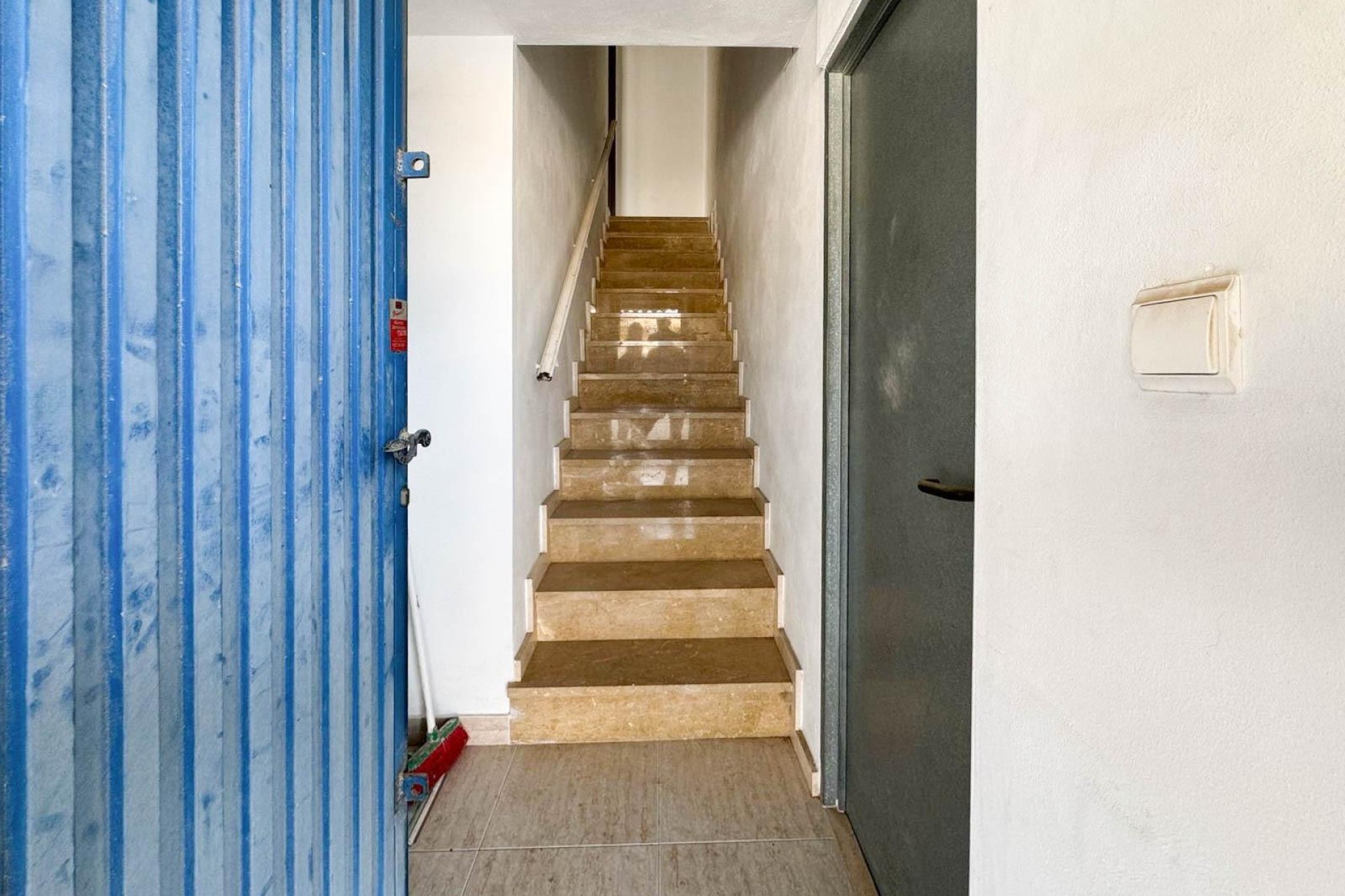 Reventa - Comercial - Elche Pedanías - Algoda-Matola-Llano de San José