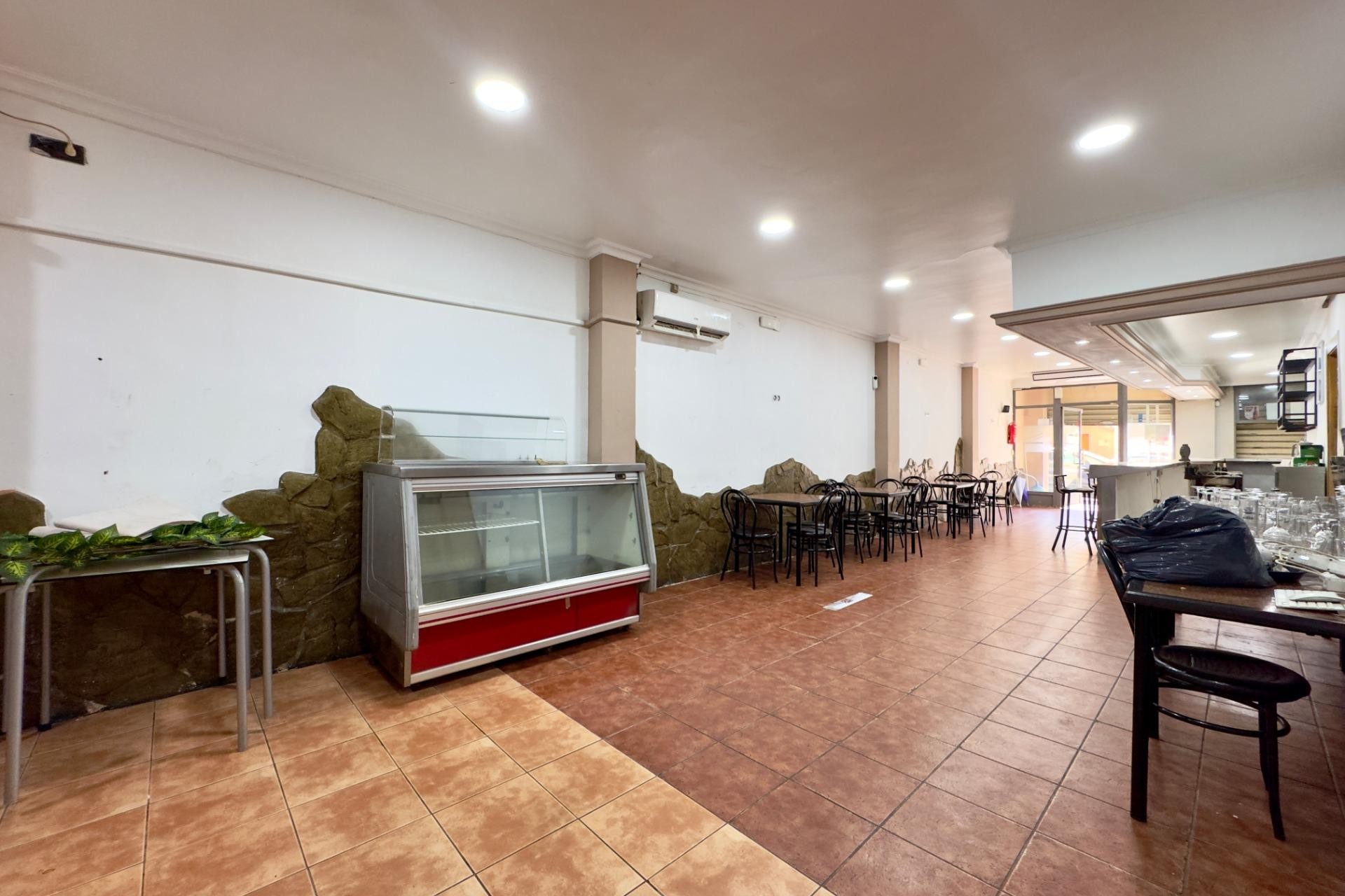 Reventa - Comercial - Elche - San Crispín