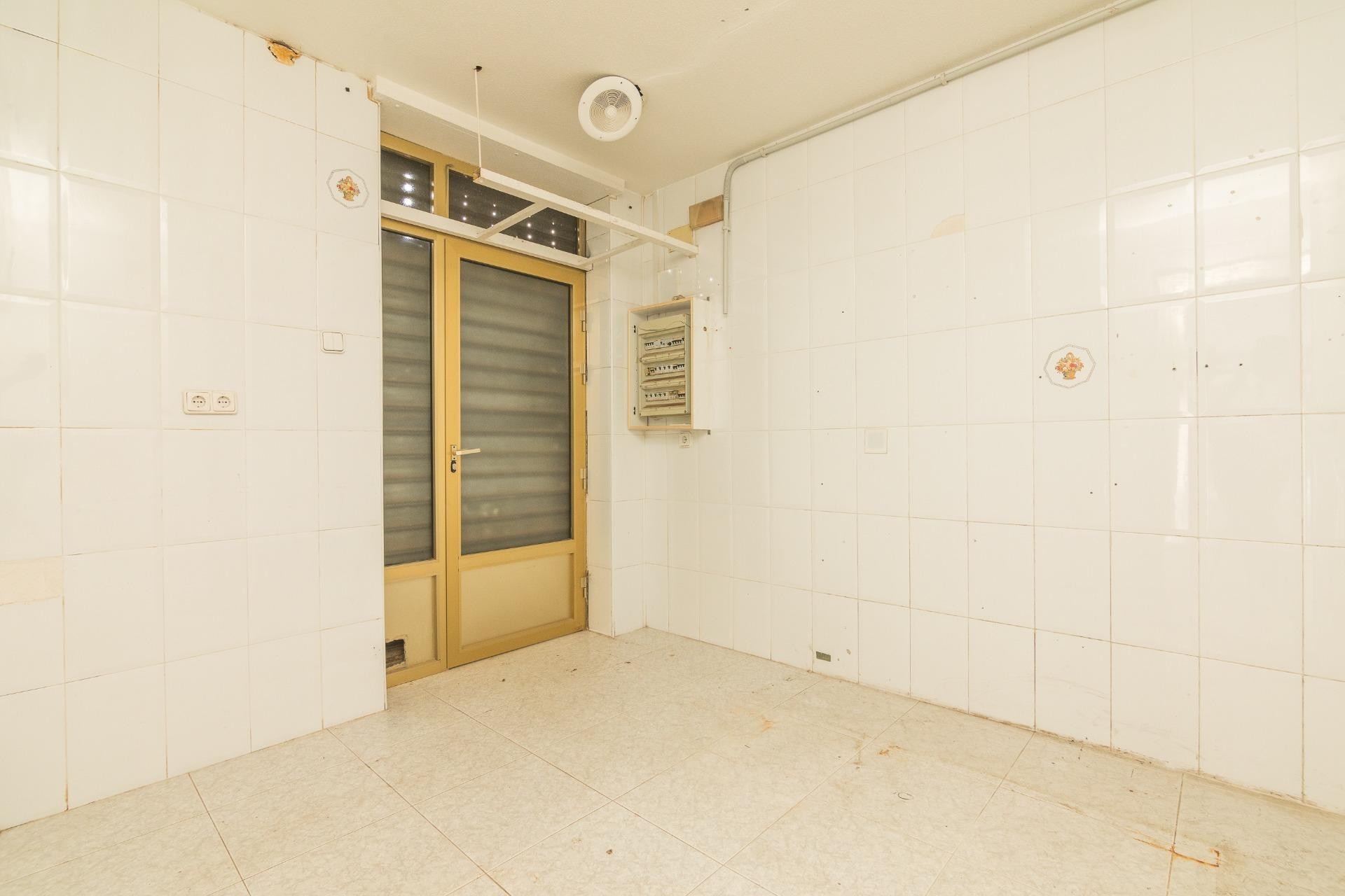 Reventa - Comercial - Torrellano - Centro