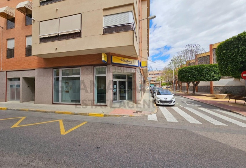 Reventa - Comercial - Torrellano - Centro
