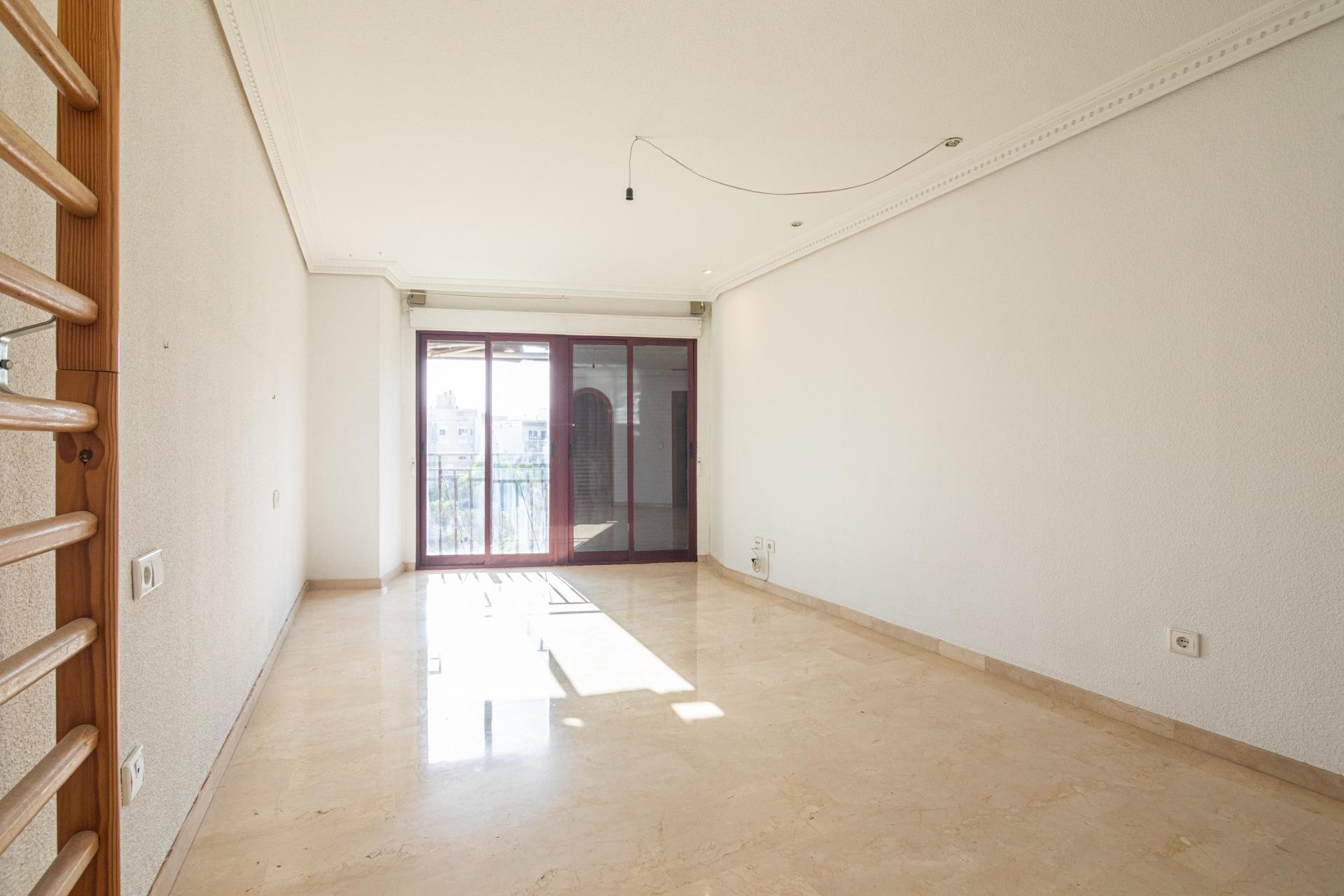 Reventa - Duplex - Elche - Raval - Puertas Coloradas