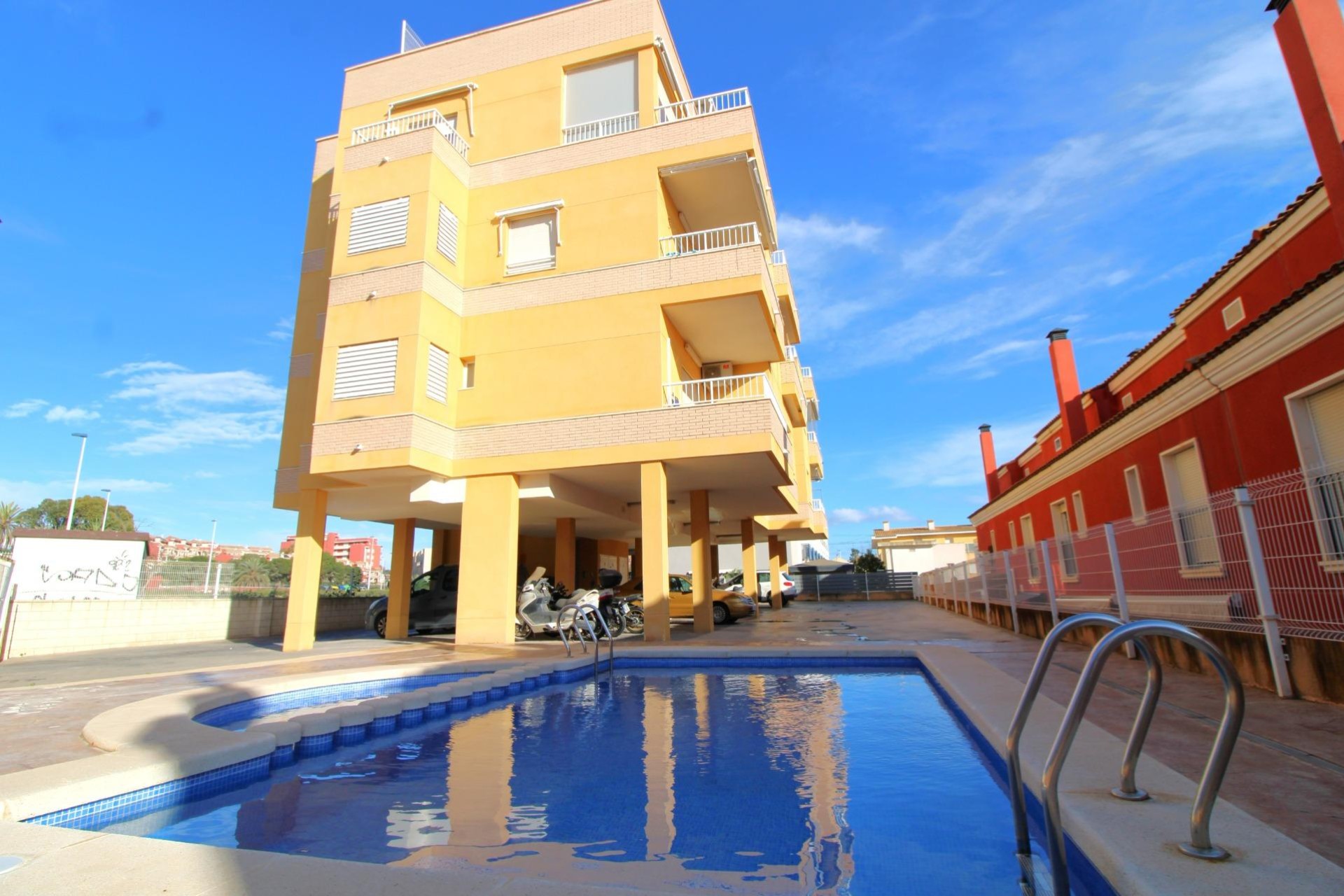 Reventa - Duplex - Santa Pola - Eroski