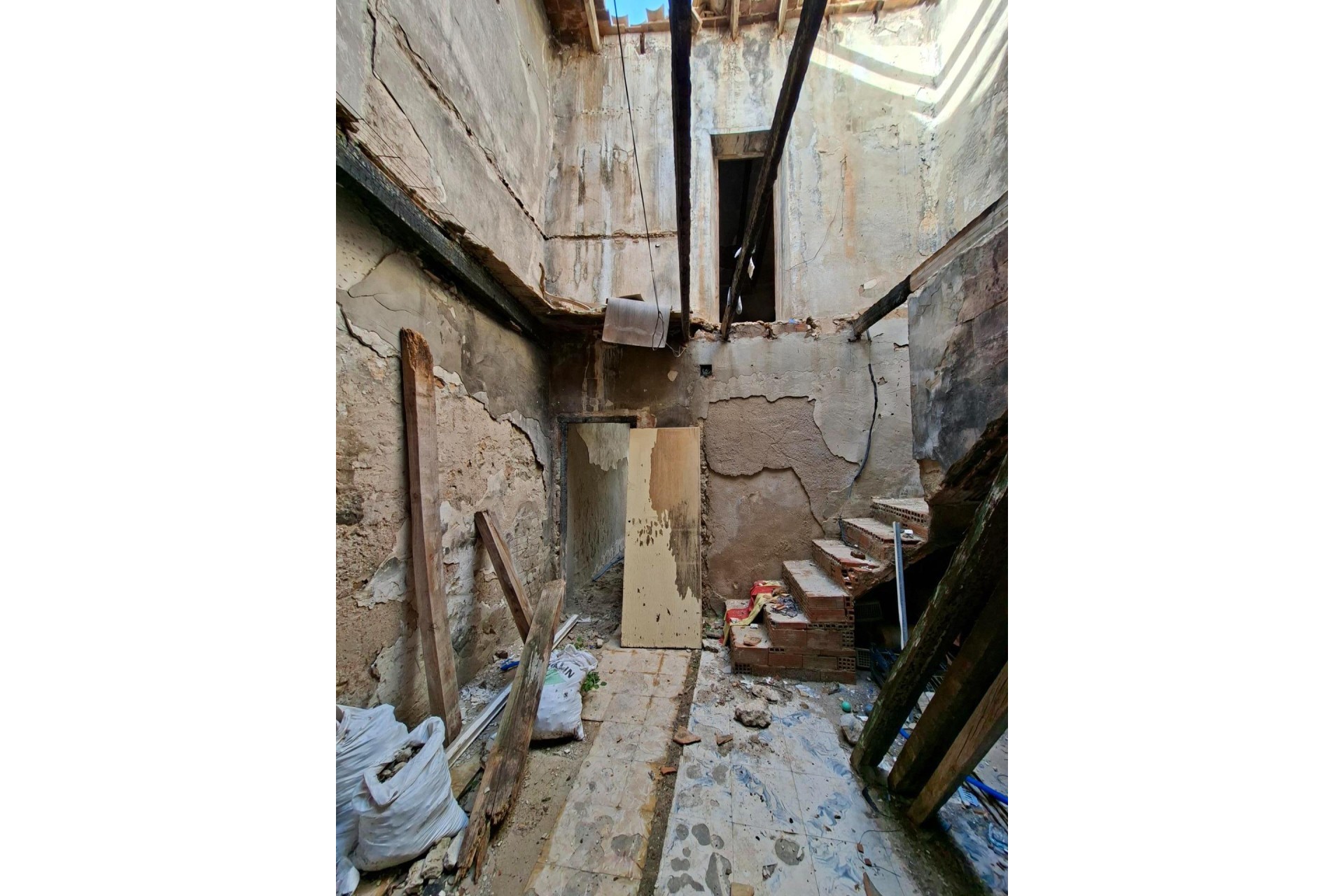 Reventa - Edificio - Aspe