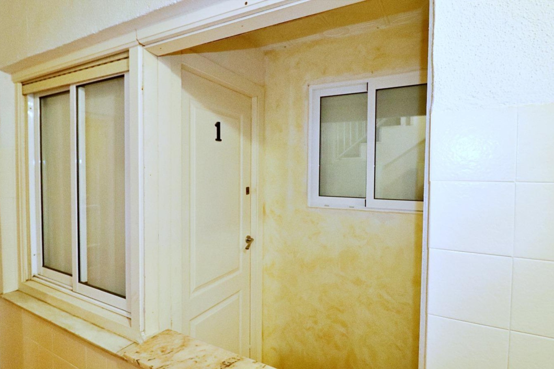 Reventa - Edificio - Elche - Plaza Crevillente-Juzgados