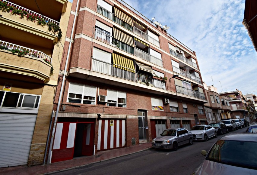 Reventa - Parking - Santa Pola - Centro