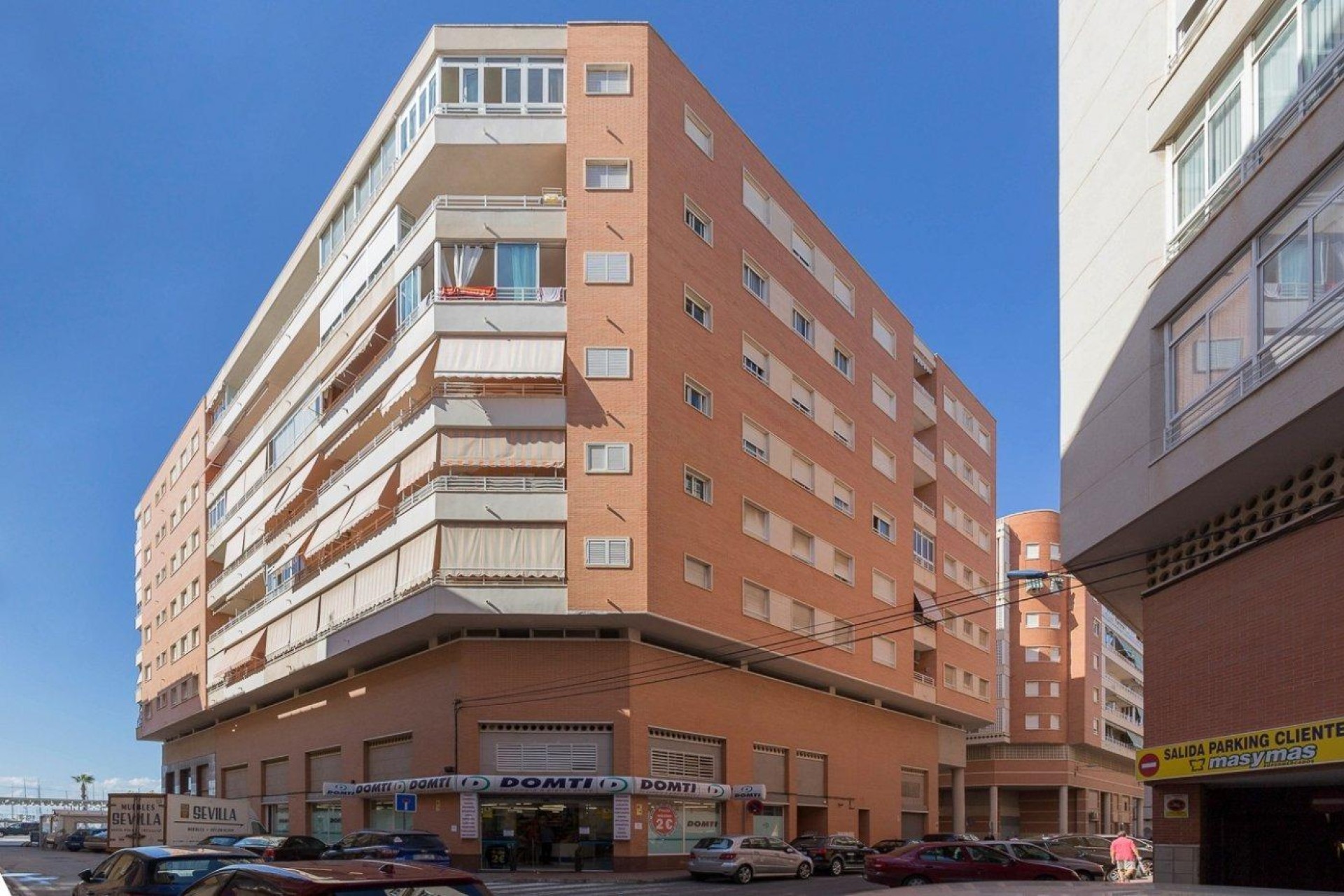 Reventa - Parking - Santa Pola - Club nautico