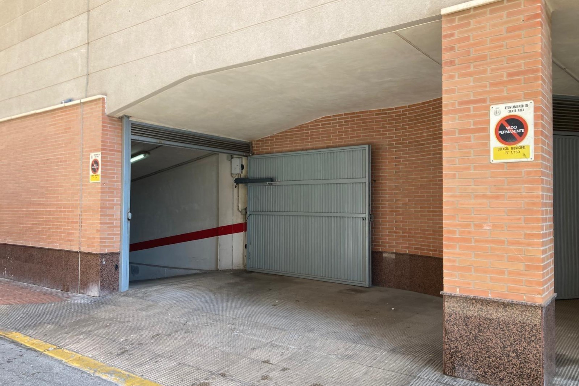 Reventa - Parking - Santa Pola - Club nautico