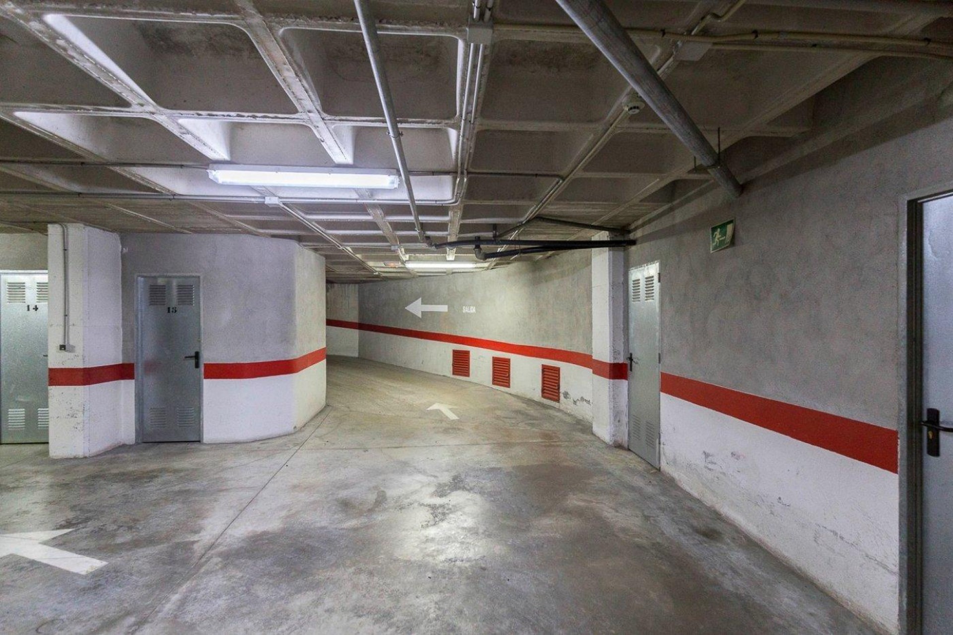 Reventa - Parking - Santa Pola - Club nautico