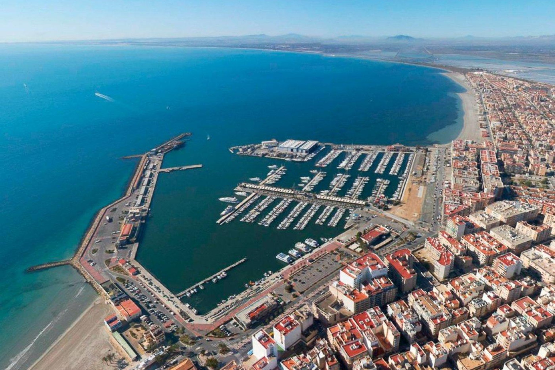 Reventa - Parking - Santa Pola - Club nautico