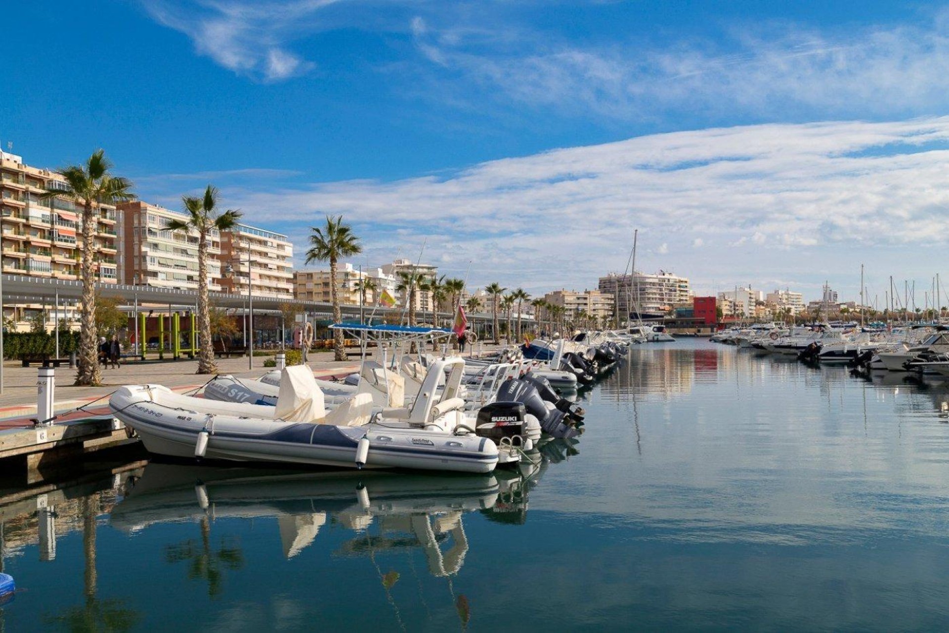 Reventa - Parking - Santa Pola - Club nautico