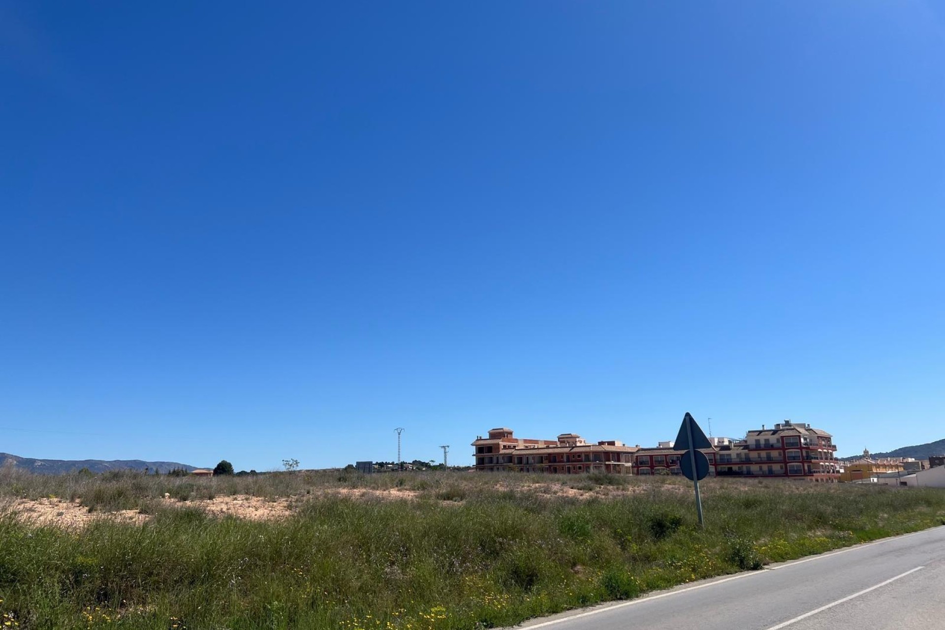Reventa - Plot - Pinoso - A 1 km de pinoso