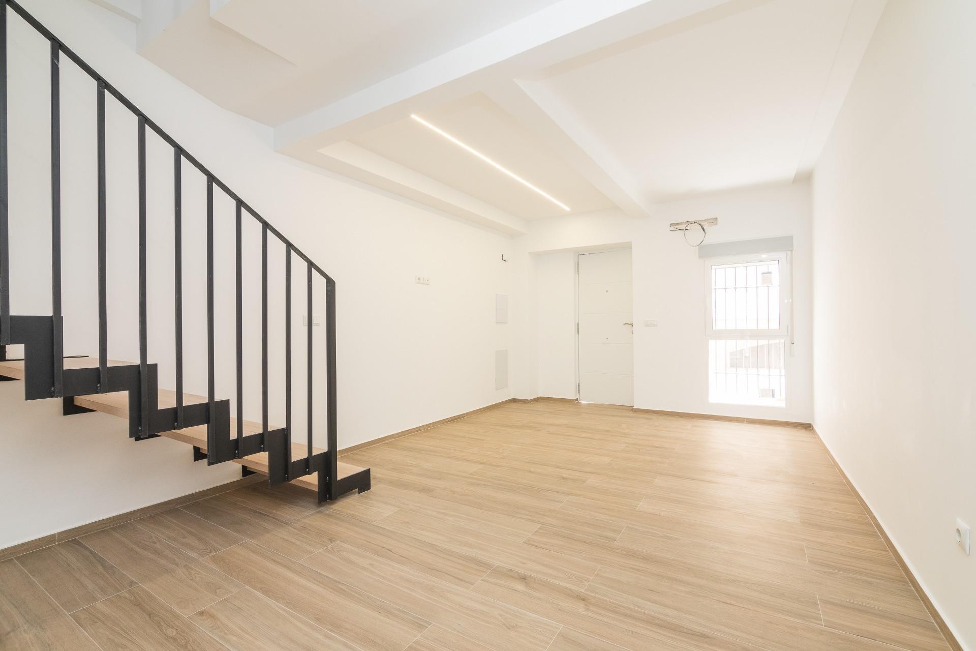 Reventa - Triplex - Elche - Raval - Puertas Coloradas