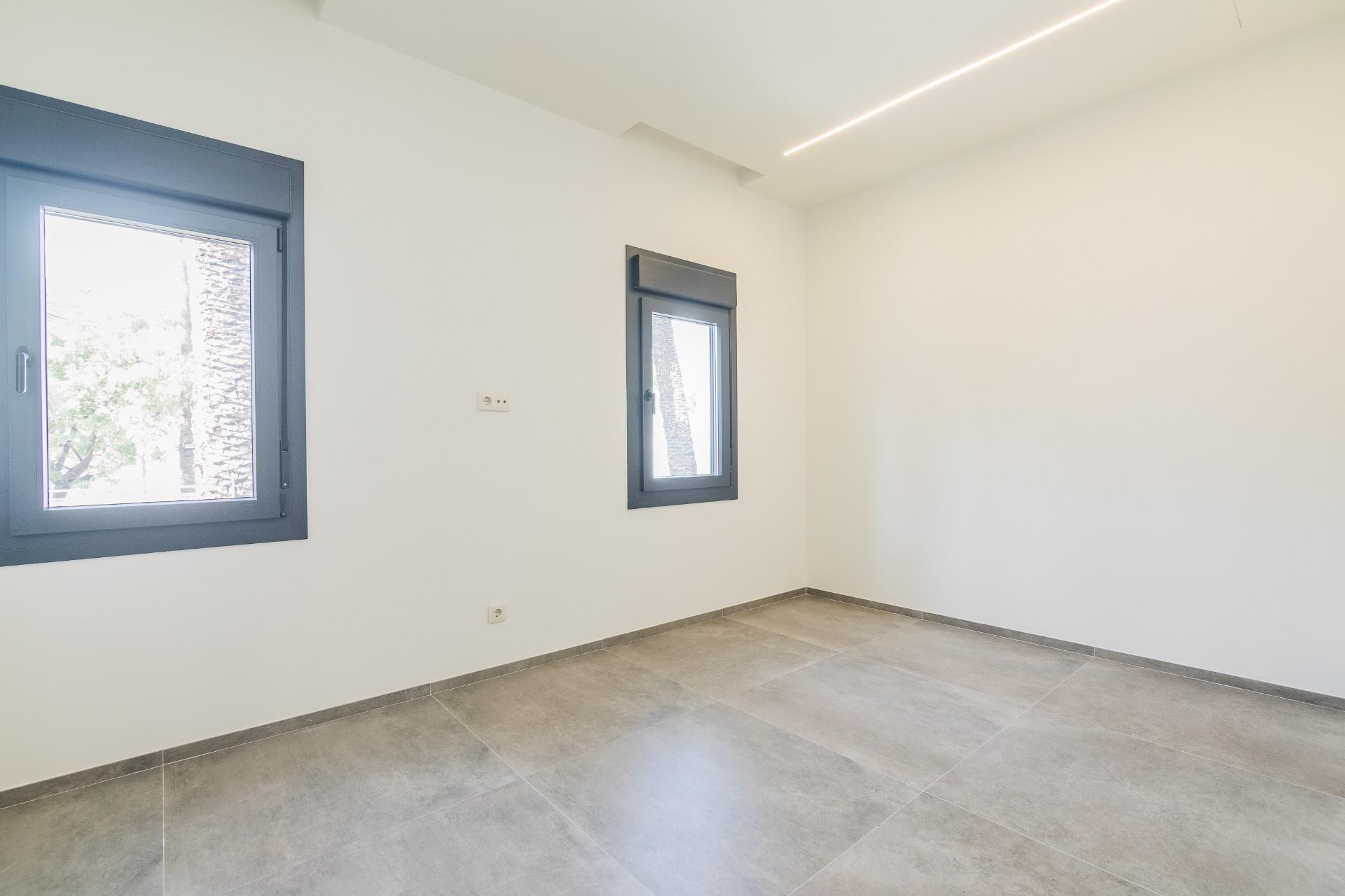 Reventa - Triplex - Elche - Raval - Puertas Coloradas