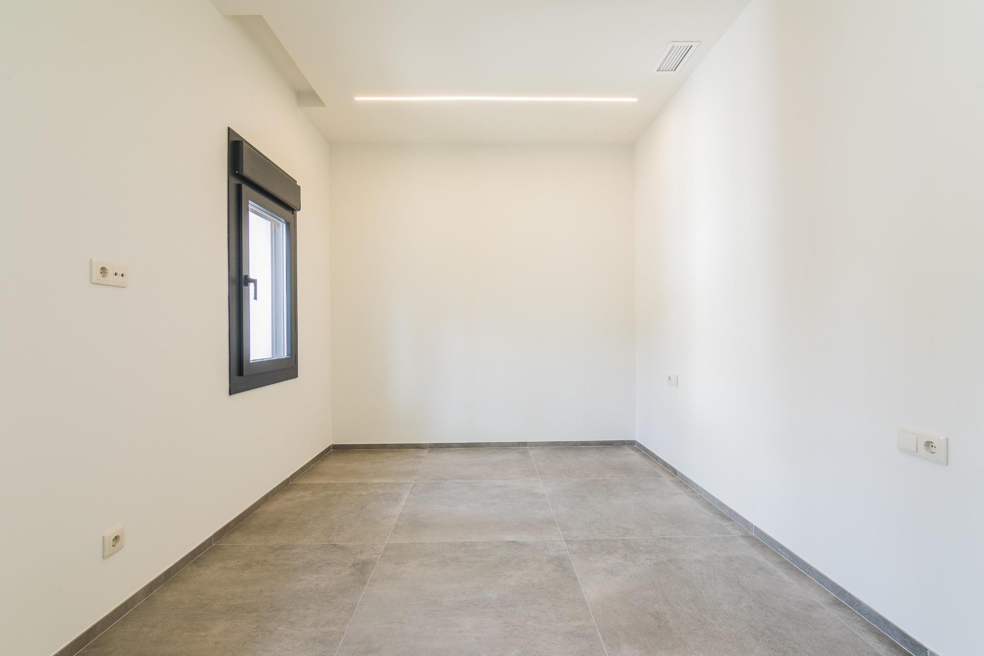 Reventa - Triplex - Elche - Raval - Puertas Coloradas