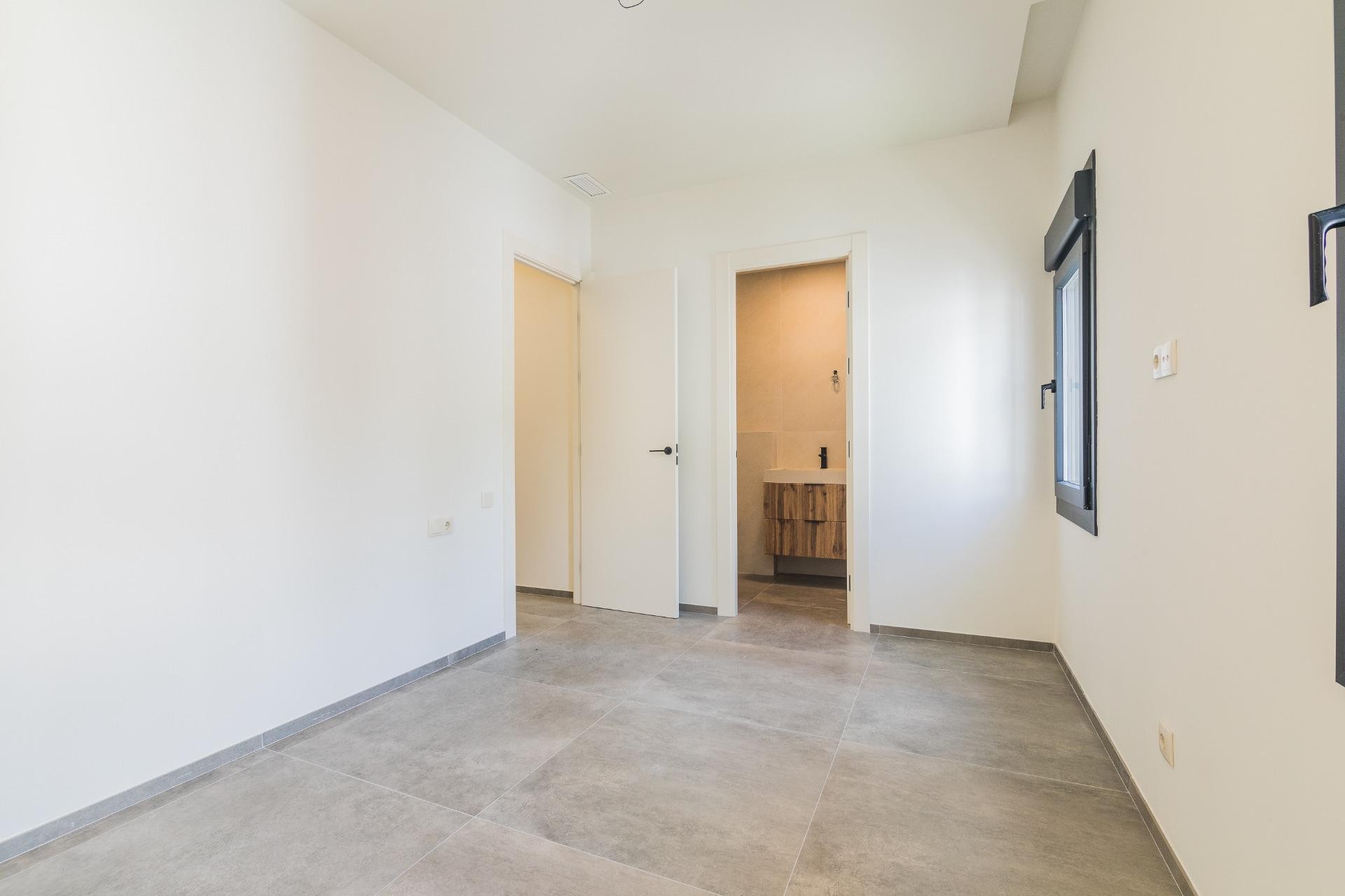 Reventa - Triplex - Elche - Raval - Puertas Coloradas