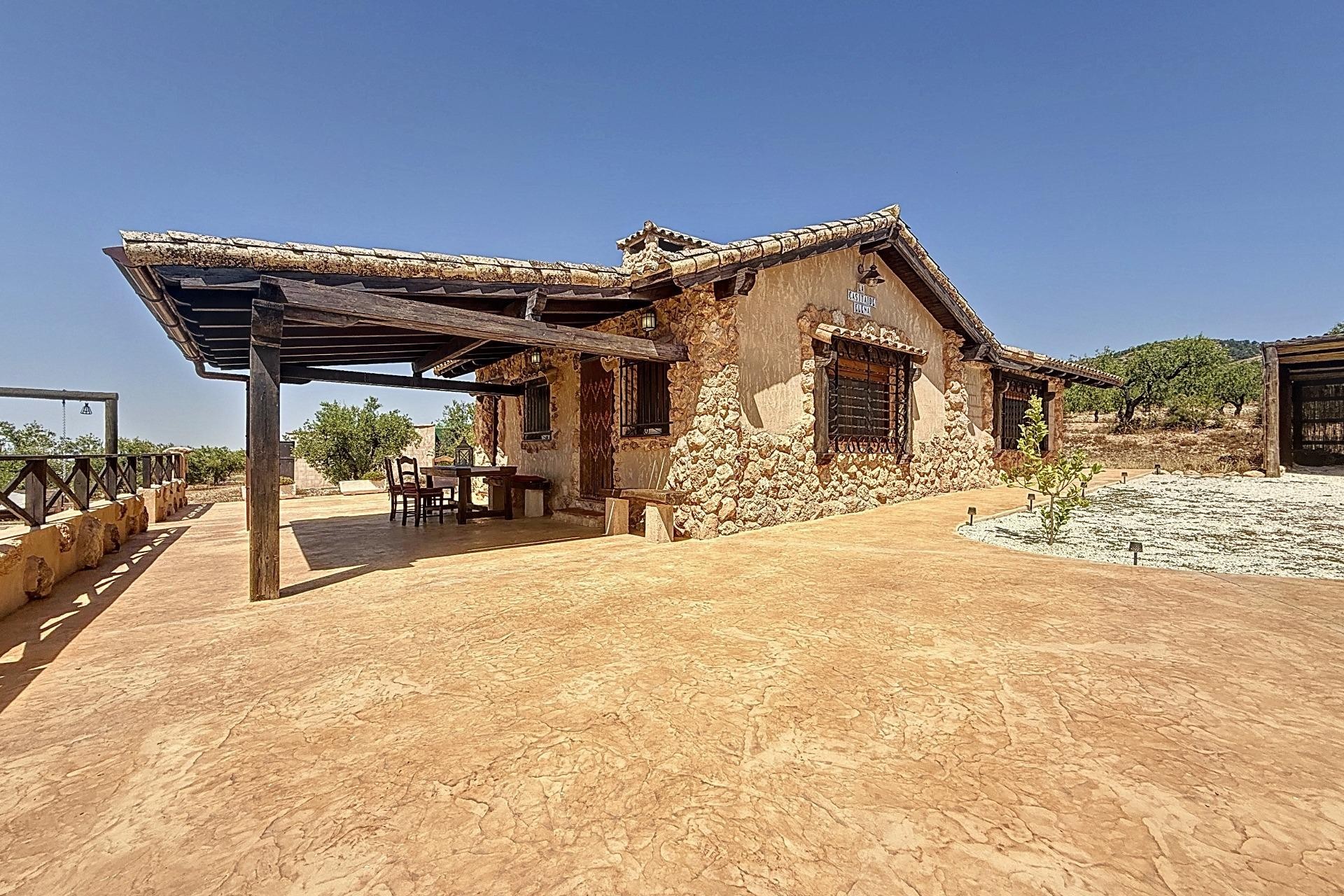 Reventa - Villa - Beneixama - Sin Zona