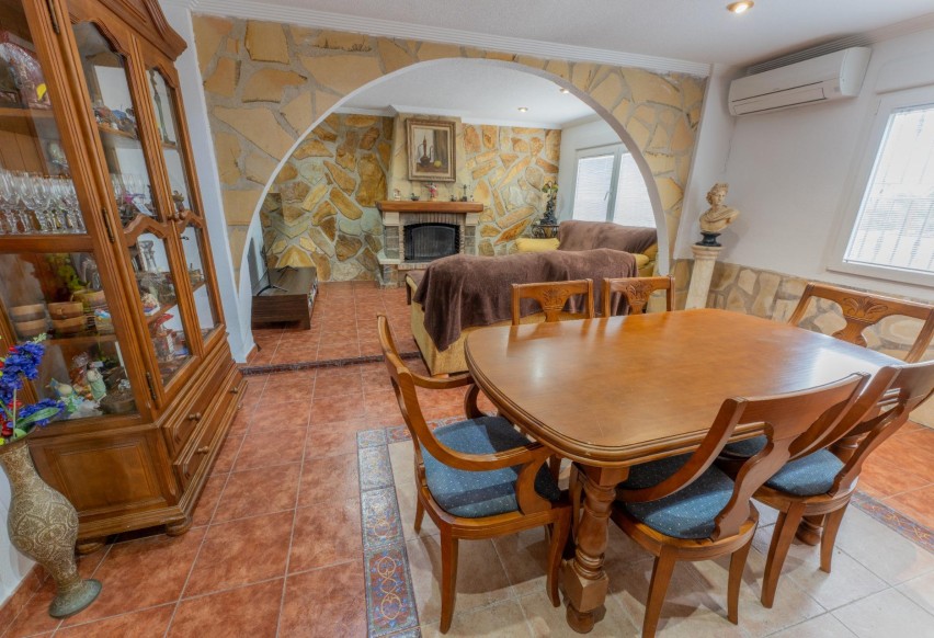 Reventa - Villa - Crevillent - DERRAMADOR