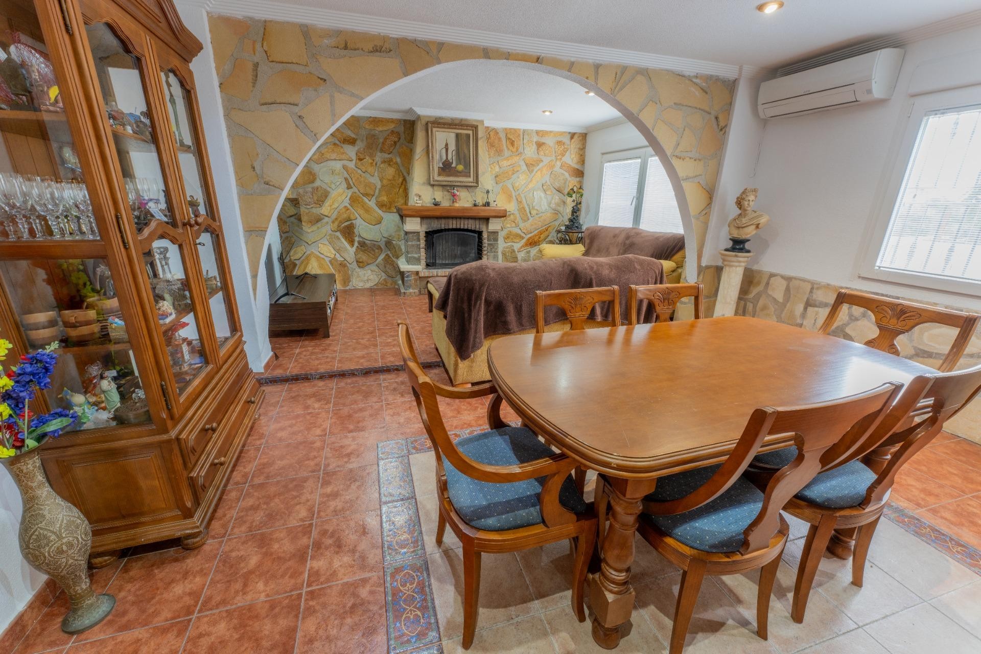 Reventa - Villa - Crevillent - DERRAMADOR