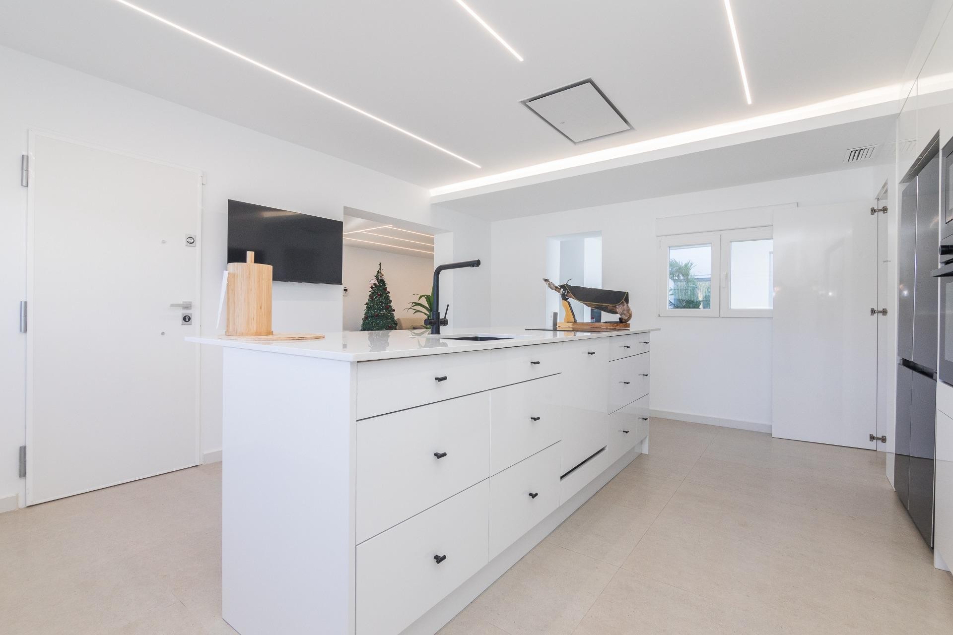 Reventa - Villa - Elche Pedanías - Peña de Las Águilas