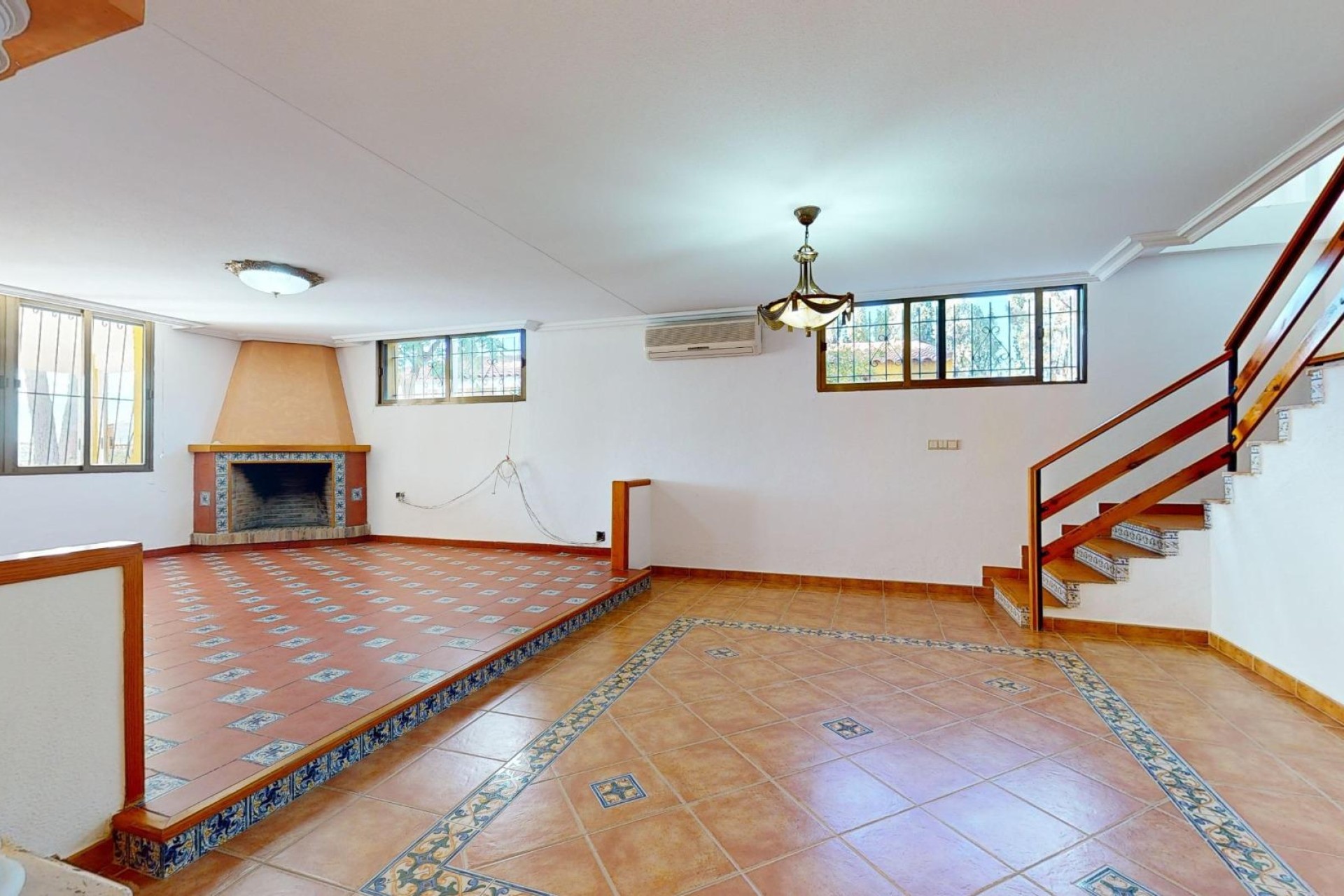 Reventa - Villa - Elche Pedanías - Peña las Águilas