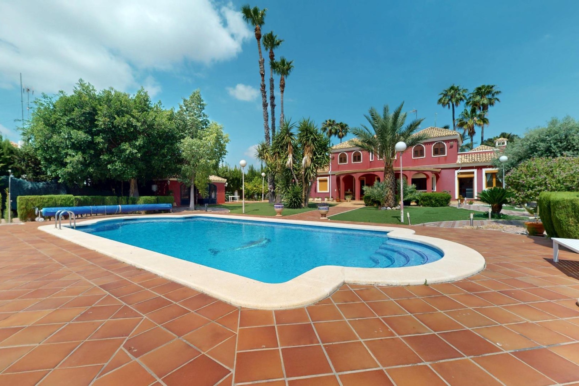 Reventa - Villa - Elche - Portes Encarnades-Torreta-Portalada