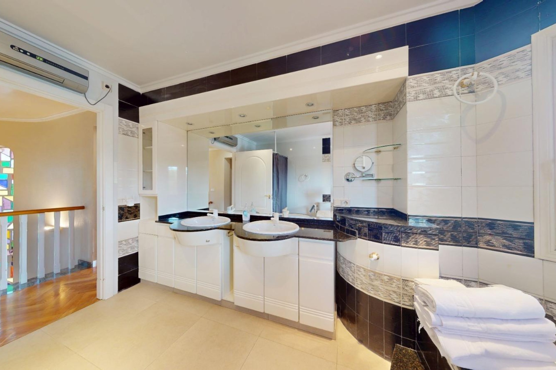 Reventa - Villa - Elche - Portes Encarnades-Torreta-Portalada