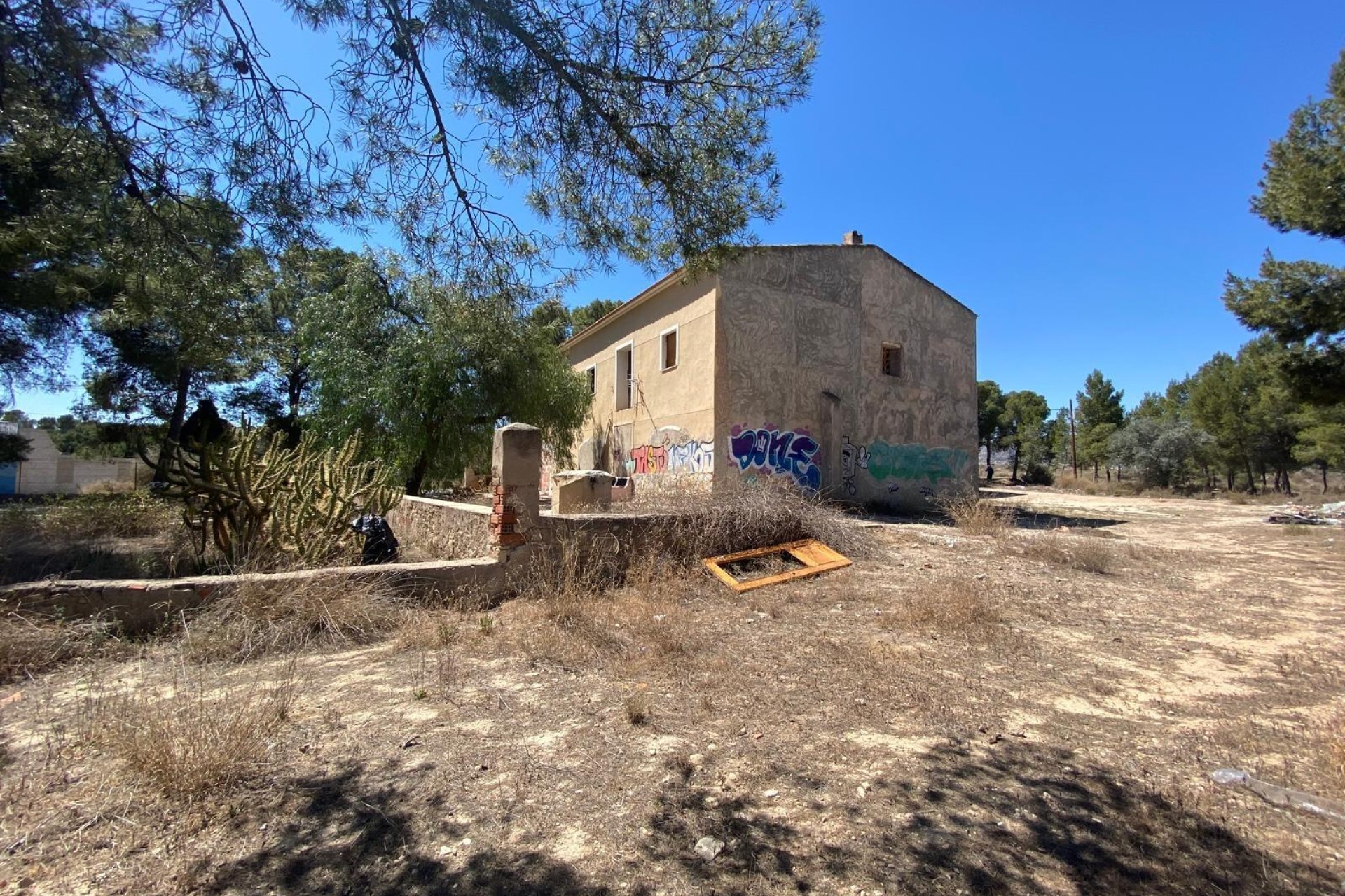 Reventa - Villa - Elda - Las Trescientas - San Francisco