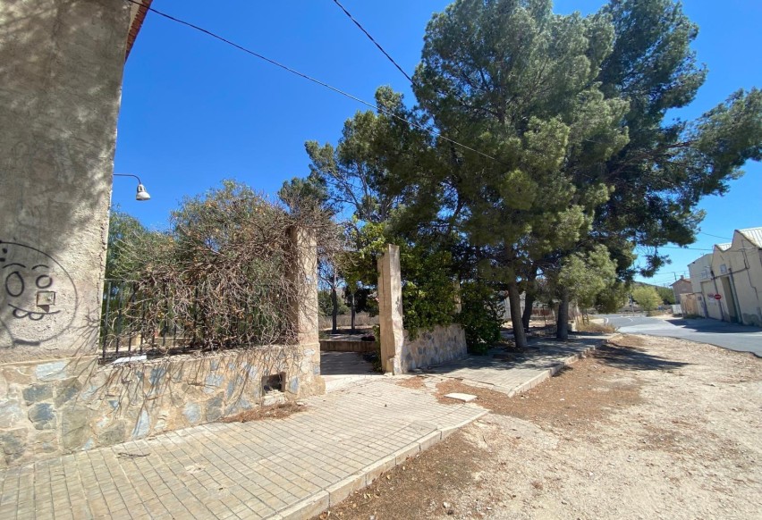 Reventa - Villa - Elda - Las Trescientas - San Francisco