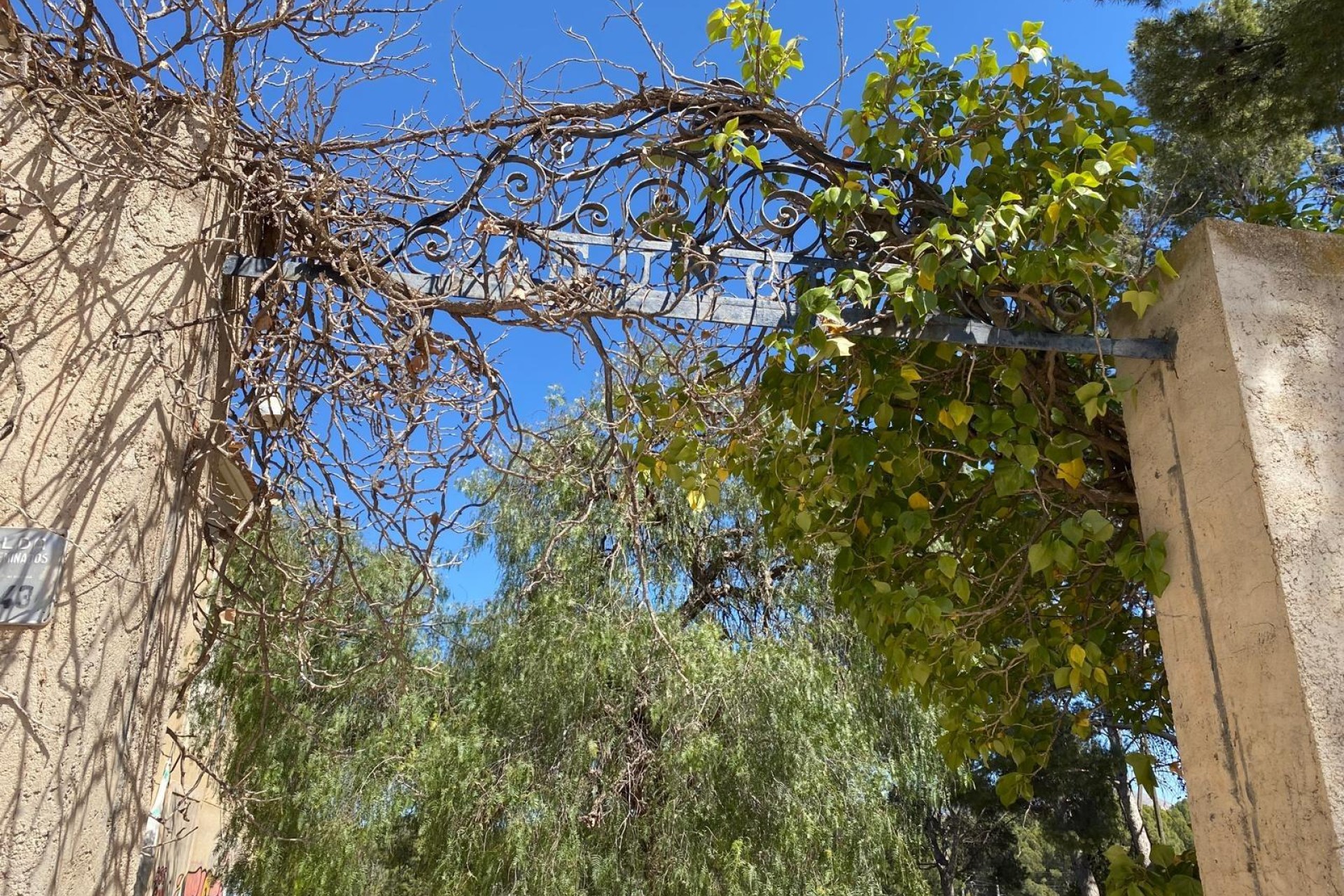 Reventa - Villa - Elda - Las Trescientas - San Francisco