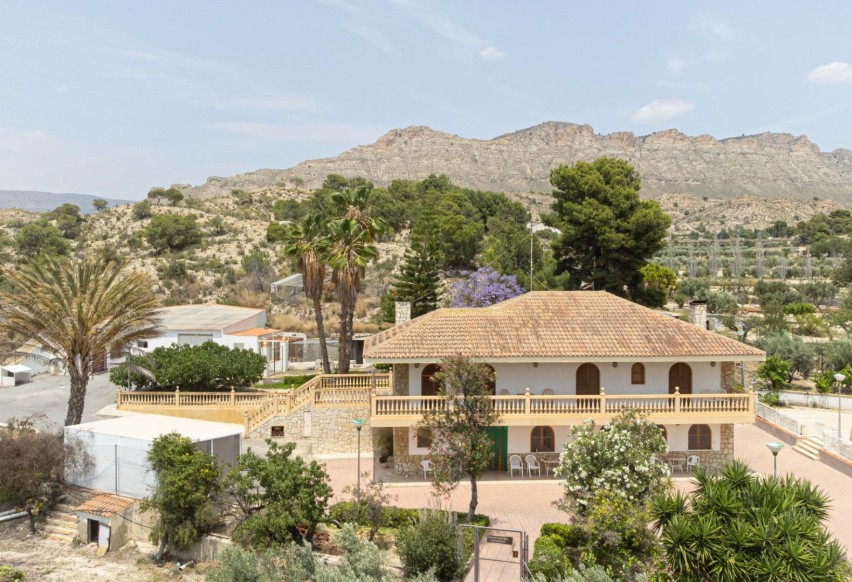 Reventa - Villa - Jijona - Xixona - Comunidad valenciana