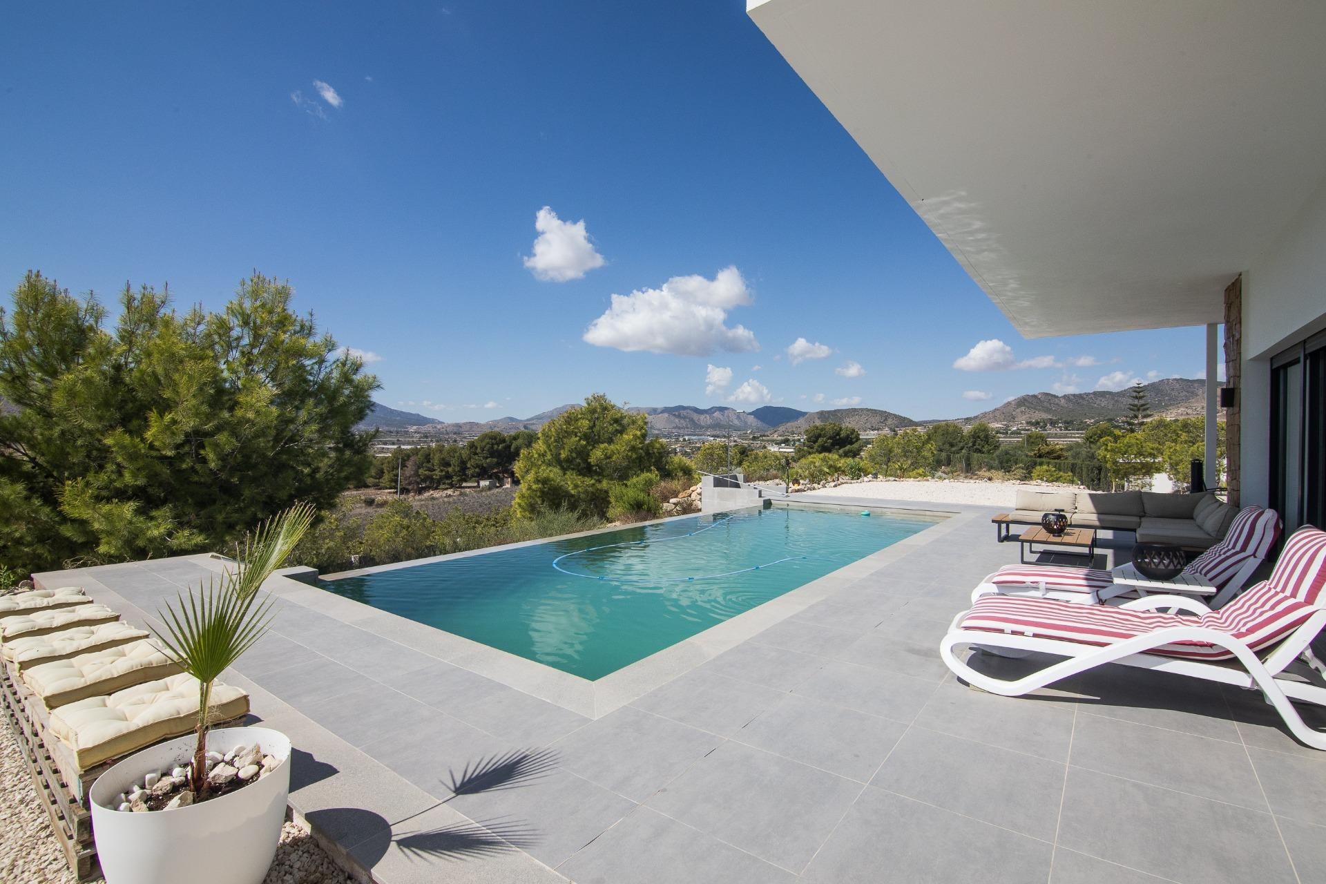 Reventa - Villa - La Romana - ALCANA