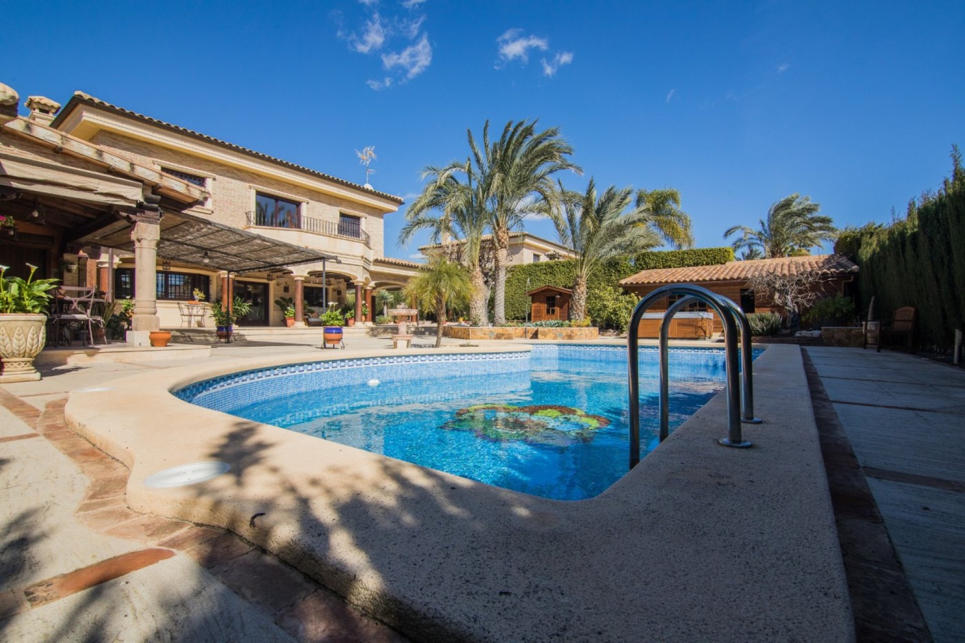 Reventa - Villa - Peña las aguilas - Peña de Las Águilas