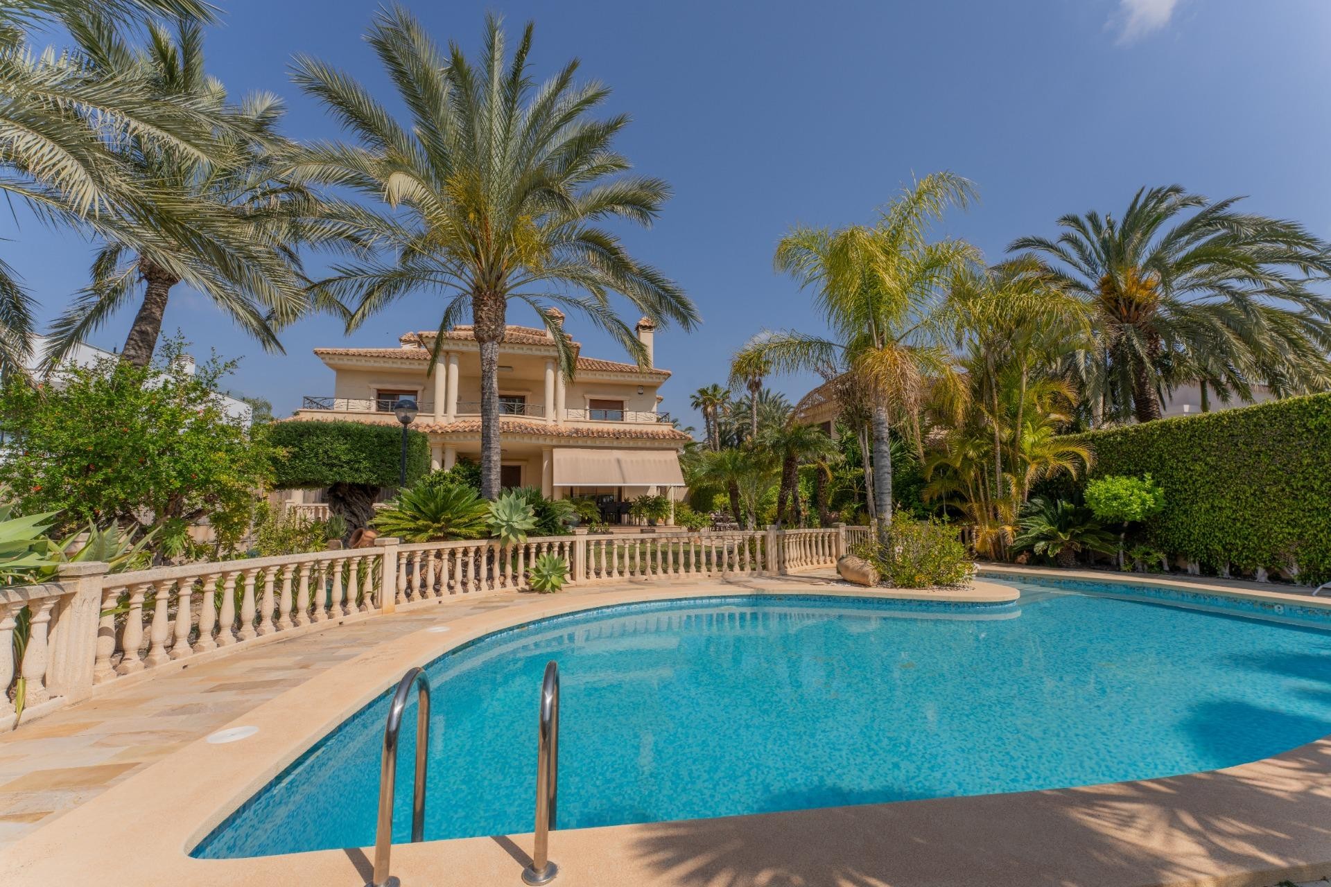 Reventa - Villa - Peña las aguilas - Peña de Las Águilas