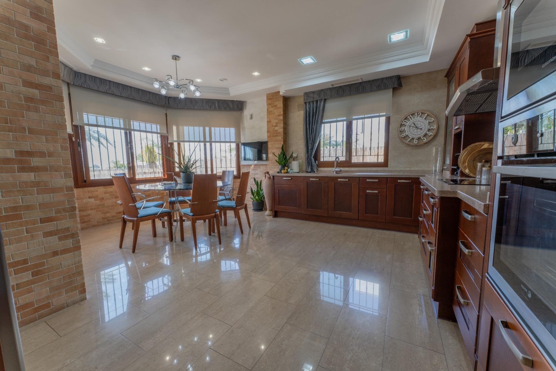 Reventa - Villa - Peña las aguilas - Peña de Las Águilas