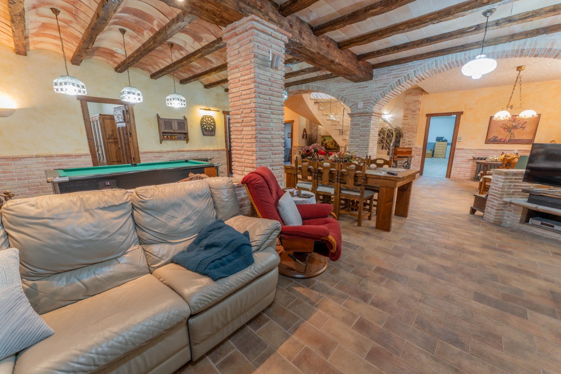 Reventa - Villa - Peña las aguilas - Peña de Las Águilas