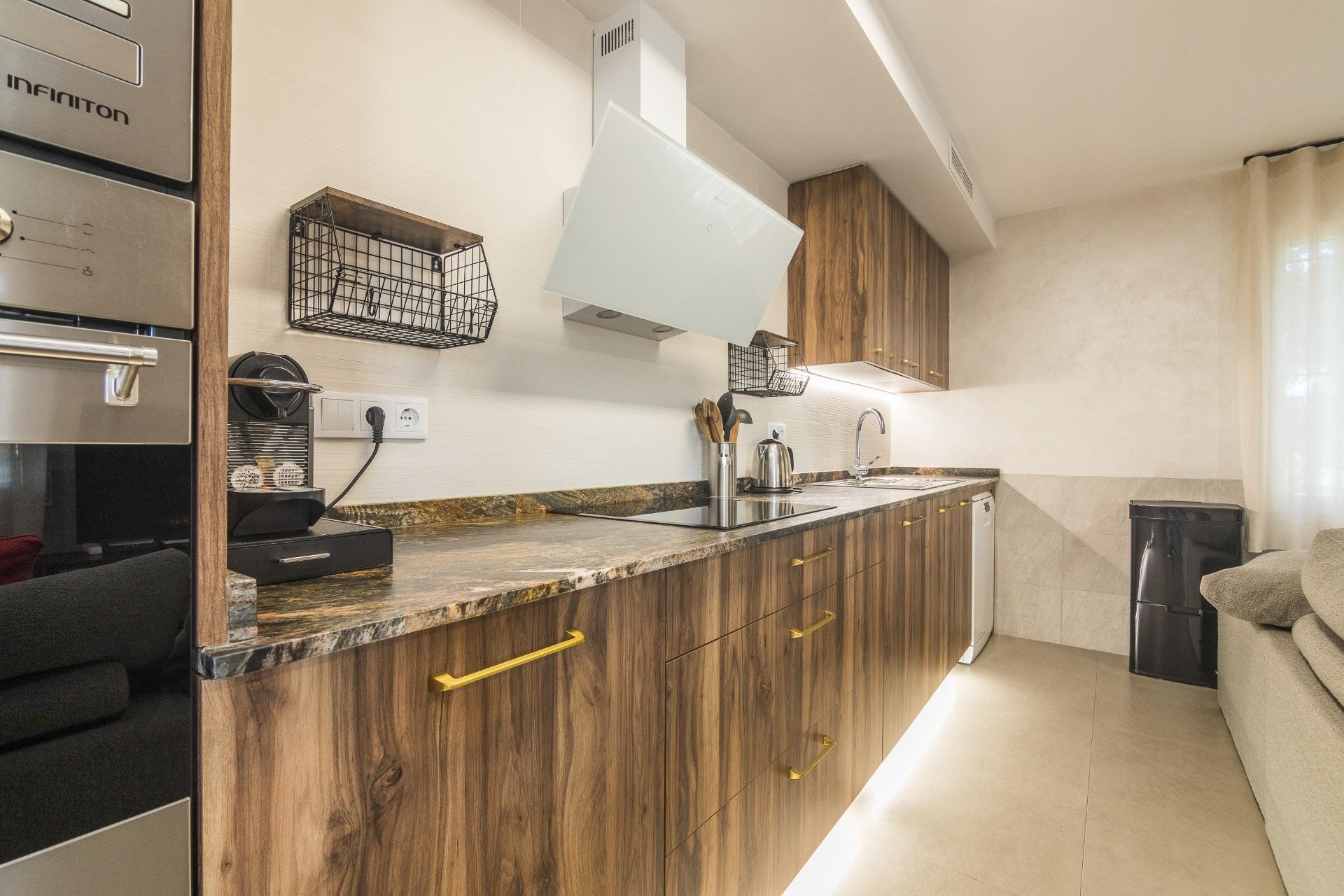 Reventa - Villa - Peña las aguilas - Peña de Las Águilas