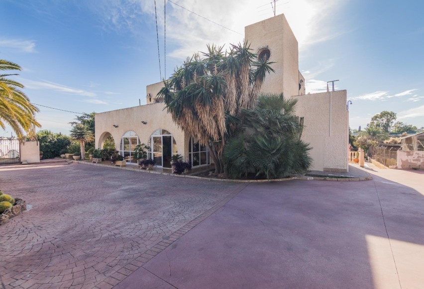 Reventa - Villa - Peña las aguilas - Peña de Las Águilas