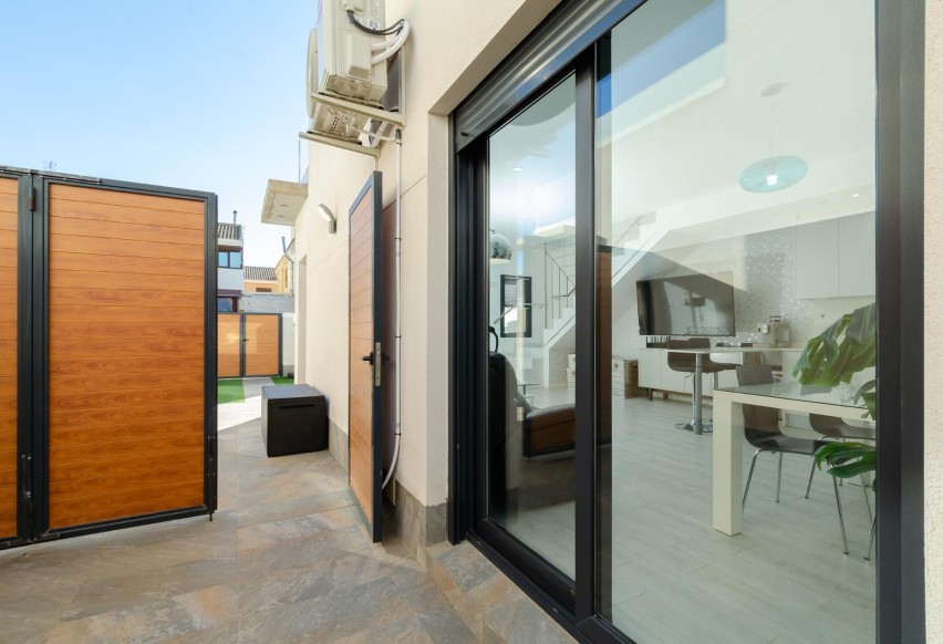 Reventa - Villa - Pilar de la Horadada - PILAR DE LA HORADADA