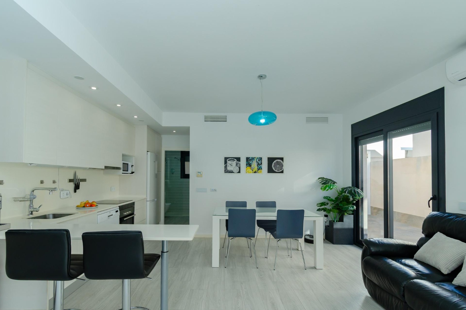 Reventa - Villa - Pilar de la Horadada - PILAR DE LA HORADADA