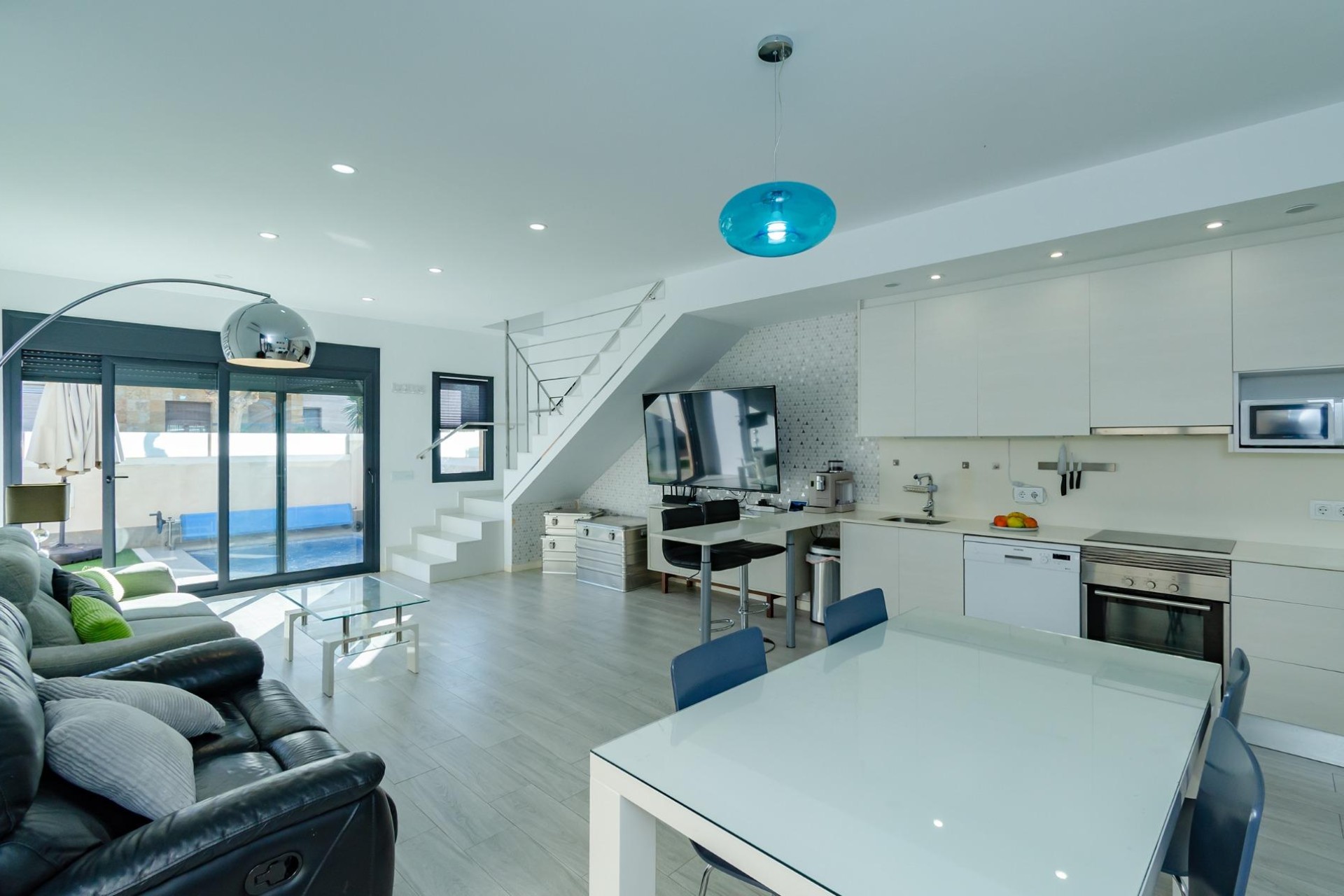 Reventa - Villa - Pilar de la Horadada - PILAR DE LA HORADADA