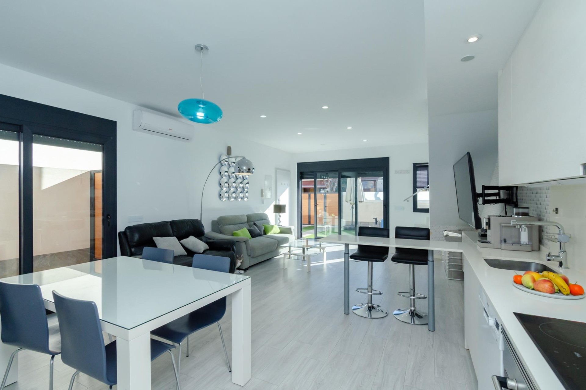 Reventa - Villa - Pilar de la Horadada - PILAR DE LA HORADADA