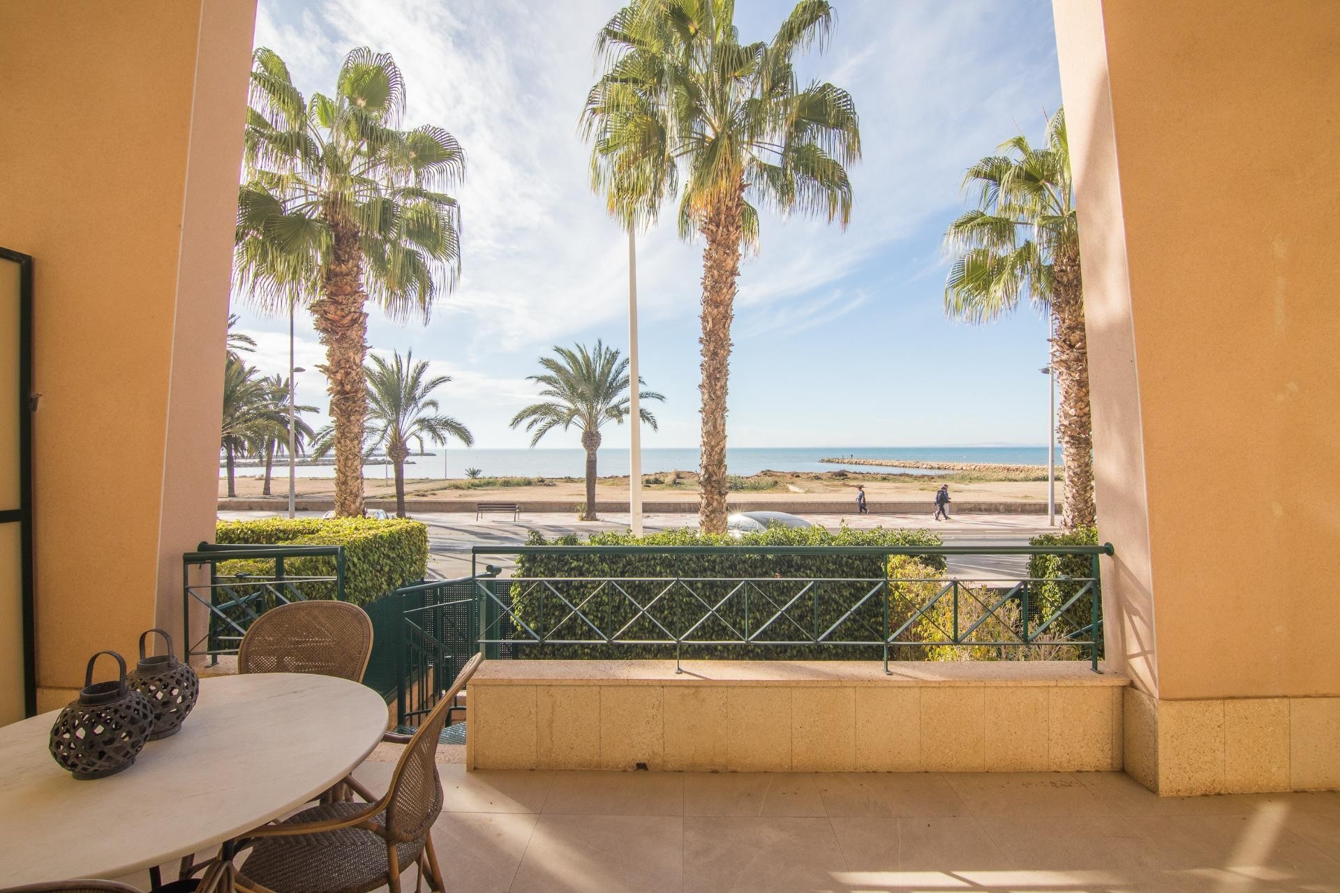 Reventa - Villa - Santa Pola - Santiago bernabeu