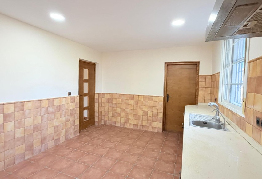 Reventa - Villa - Torrellano - Camino altet