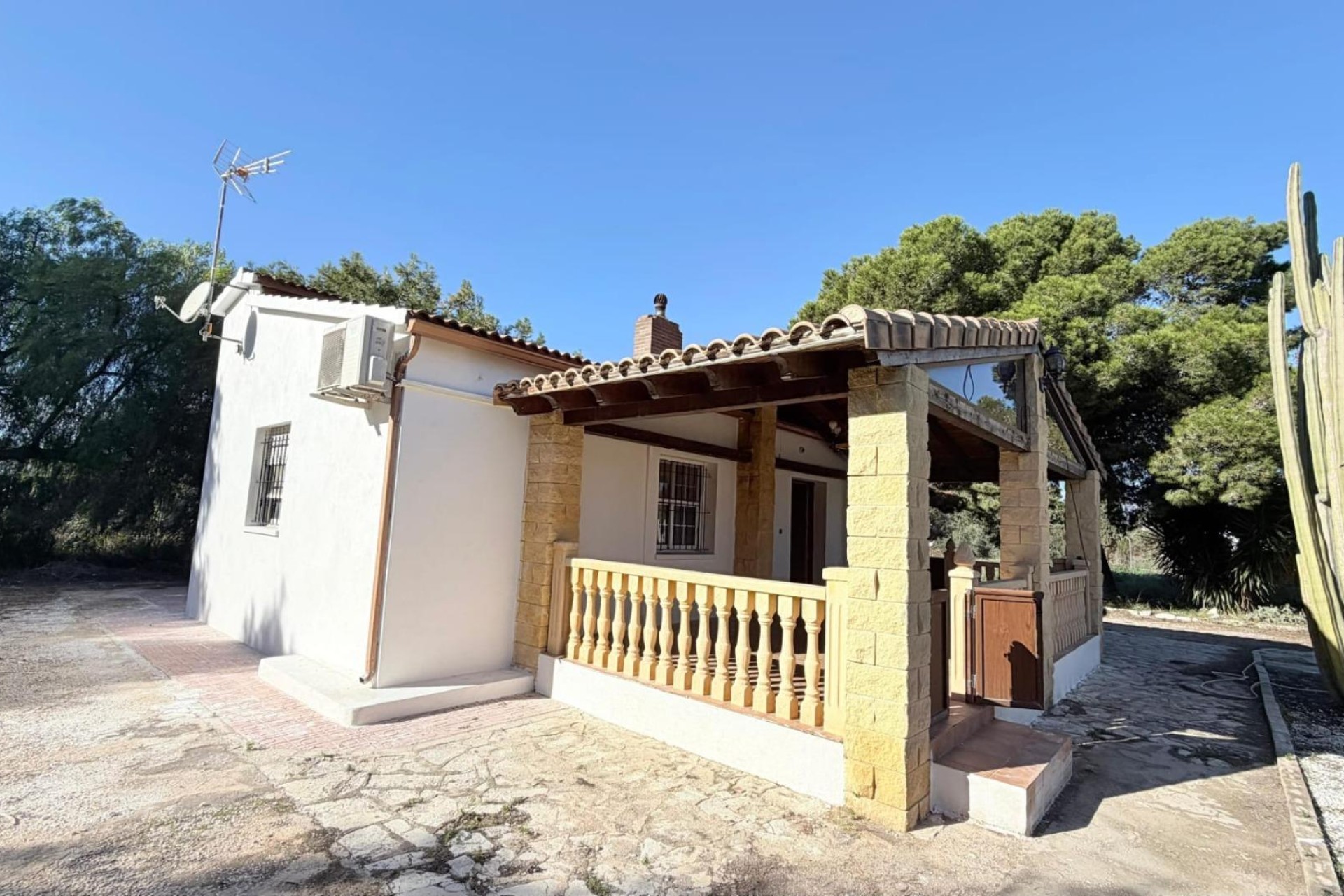 Reventa - Villa - Torrellano - Camino altet