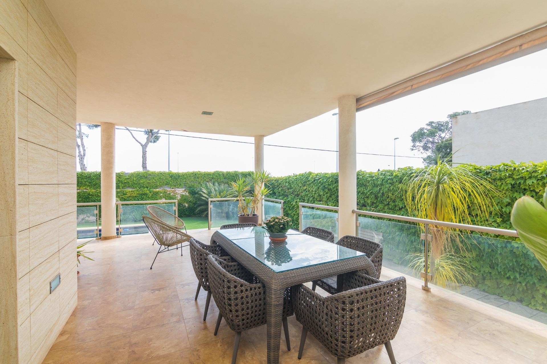 Reventa - Villa - Torrellano - Centro