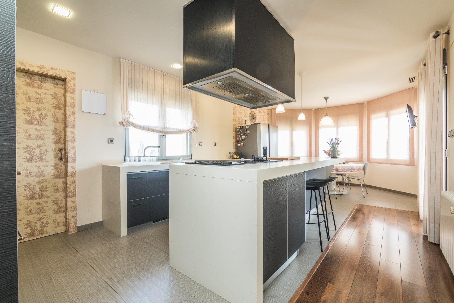 Reventa - Villa - Torrellano - Centro