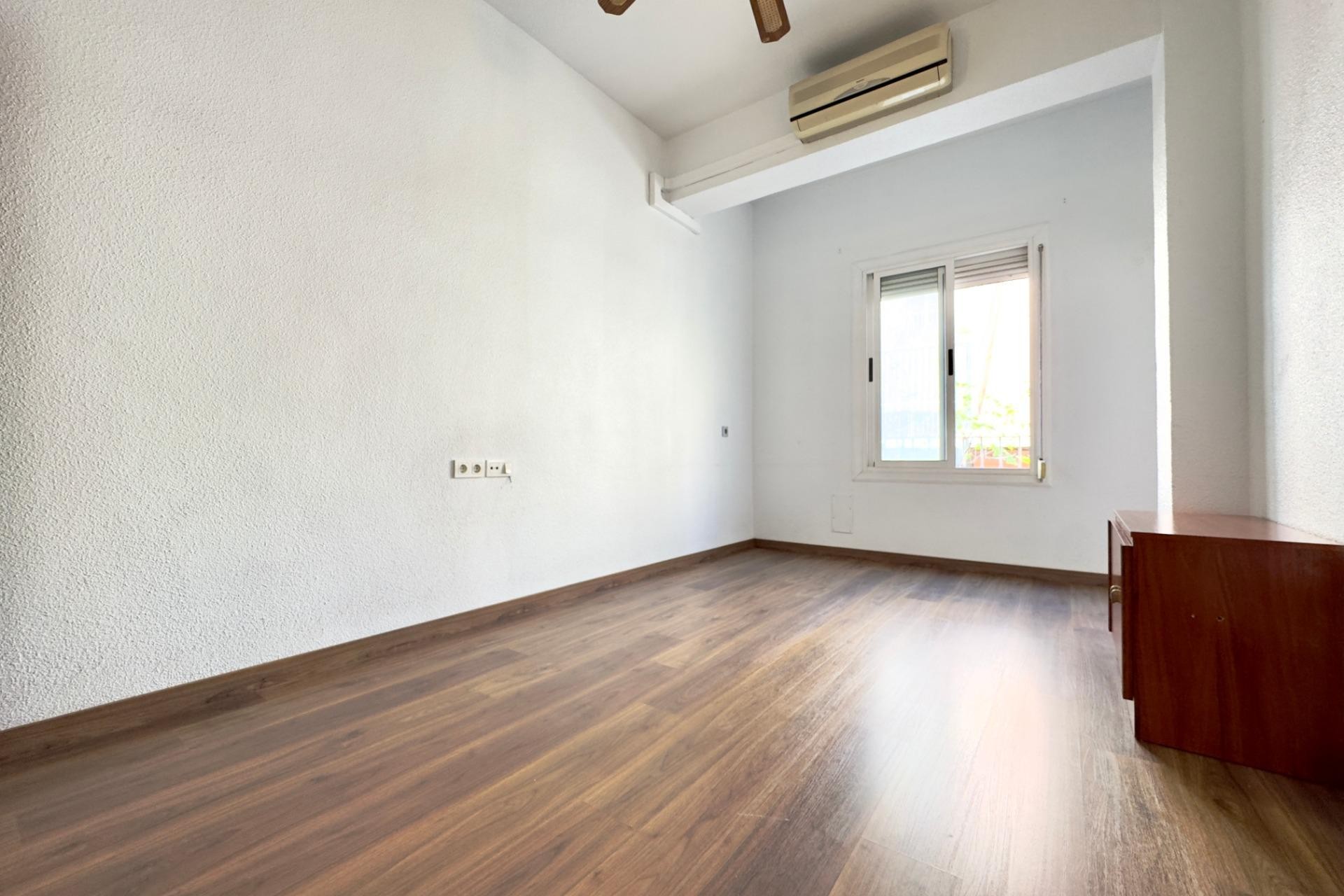 Revente - Apartment - Elche - Asilo - Pisos Azules