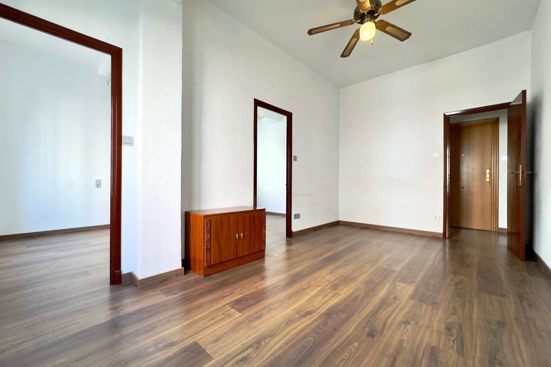 Revente - Apartment - Elche - Asilo - Pisos Azules