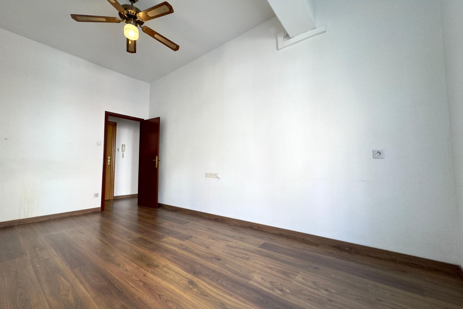 Revente - Apartment - Elche - Asilo - Pisos Azules