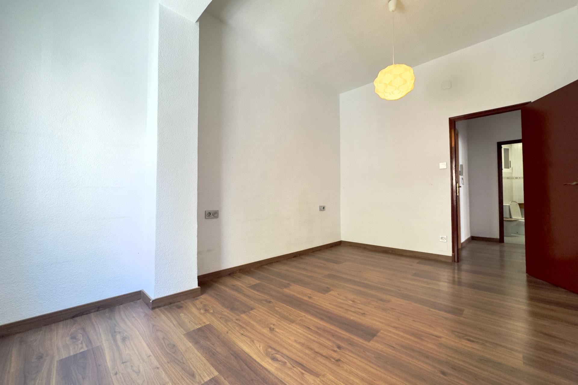 Revente - Apartment - Elche - Asilo - Pisos Azules